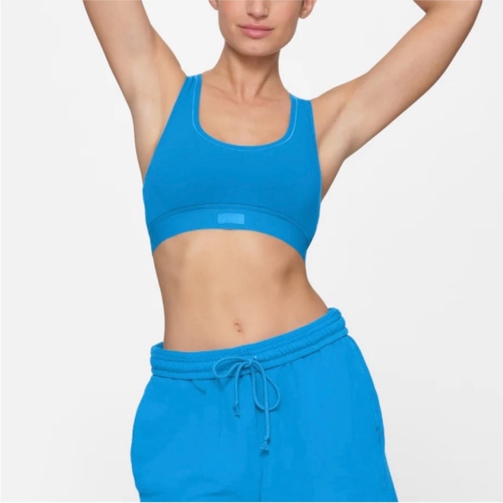 NWT SKIMS Cotton Jersey Sports Bra Size M in Mykonos “SOLD OUT COLOR”